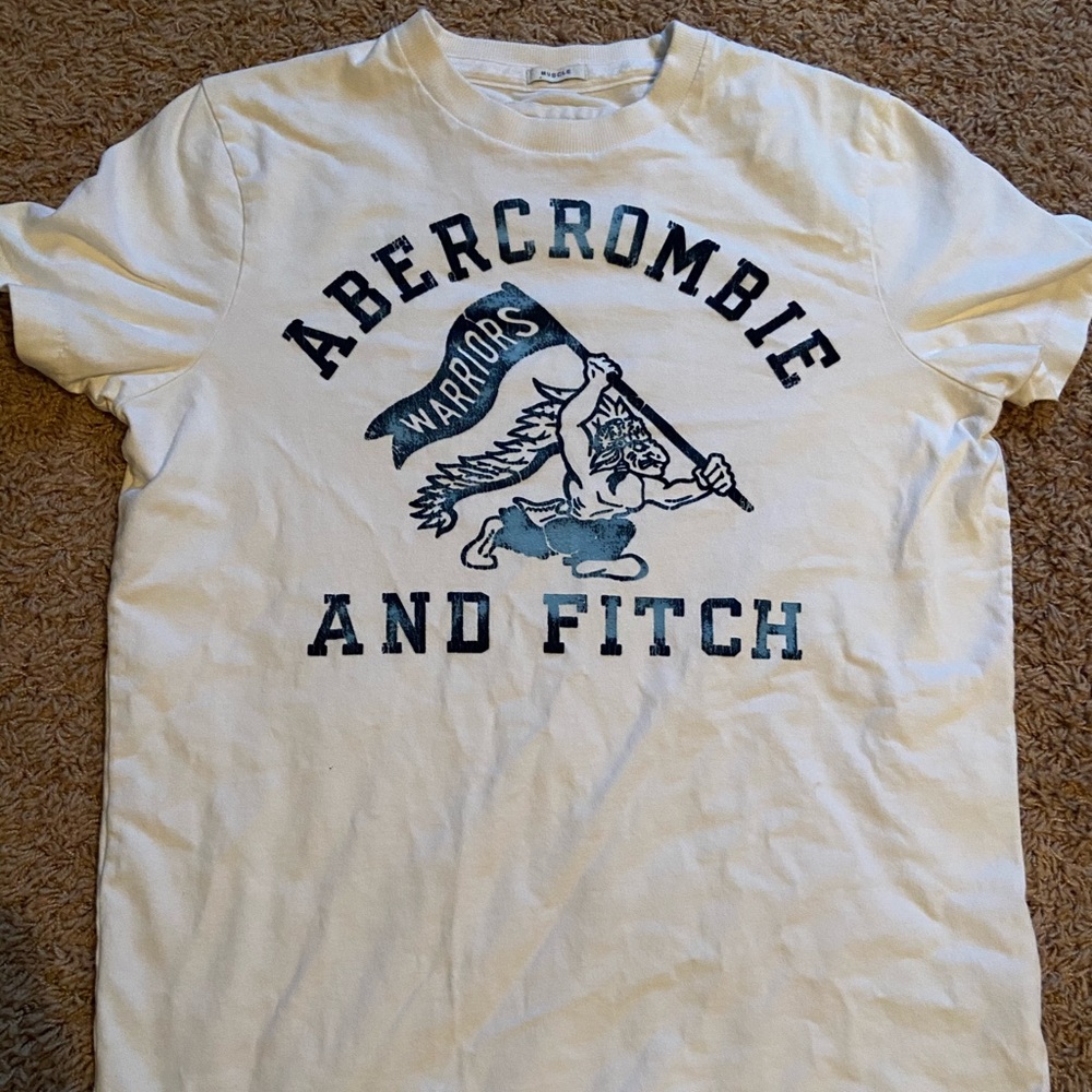 White Abercrombie and Fitch Tee-Shirt